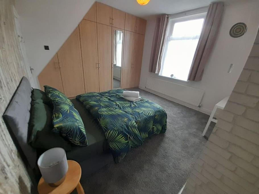 Fabulous Holiday Home - Sleeps 6 ビショップ・オークランド エクステリア 写真
